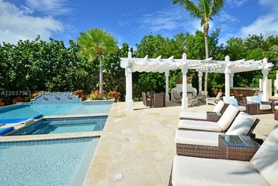 Beachfront Villa in Juanillo Bay, Cap Cana Exclusive beachfront - photo 2