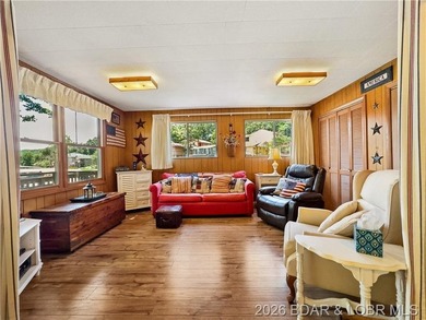 This lake home has it all for 1 price - Boat, 2 PWC's, Paddle - photo 13