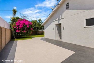 INVESTOR SPECIAL! SPACIOUS LOT, OVERSIZED GATED SIDE YARD & - photo 5