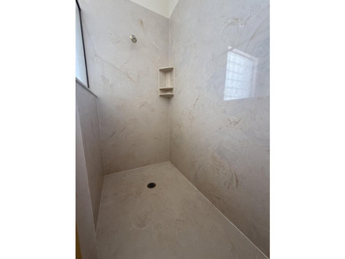 Spacious 3-bedroom, 2-bath in-ground pool home with standout - photo 20