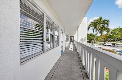 Amazing turn key condo with spectacular water view. 1-bedroom, 1 - photo 26