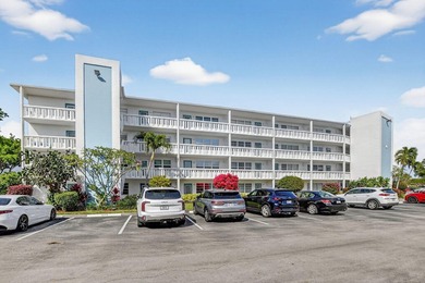 Amazing turn key condo with spectacular water view. 1-bedroom, 1 - photo 27