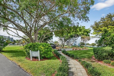 Amazing turn key condo with spectacular water view. 1-bedroom, 1 - photo 28