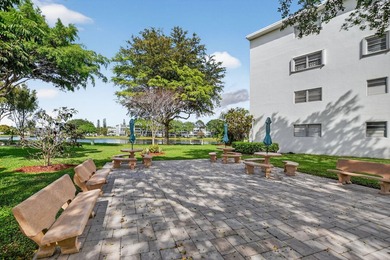 Amazing turn key condo with spectacular water view. 1-bedroom, 1 - photo 30
