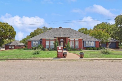 Lake Bridgeport Home For Sale in Runaway Bay Texas