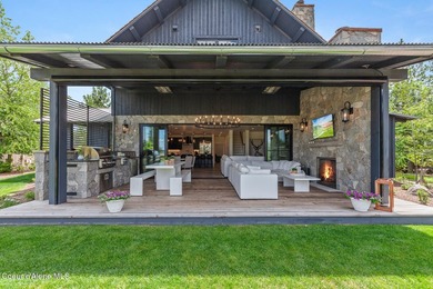 Welcome to Cottage 21, nestled in the heart of Gozzer Ranch's - photo 42