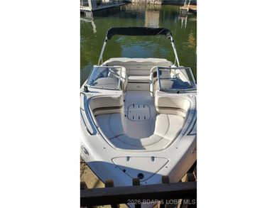 This lake home has it all for 1 price - Boat, 2 PWC's, Paddle - photo 49