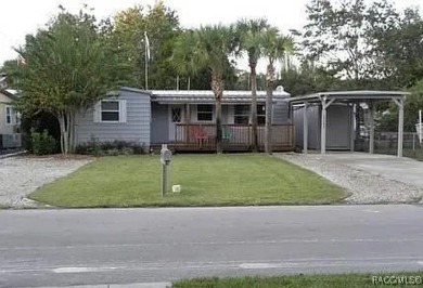 Homosassa River Home Sale Pending in Homosassa Florida