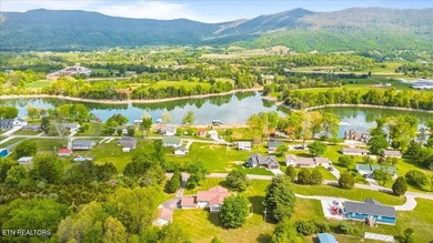 Welcome to your own slice of Paradise on Norris Lake ! This - photo 6