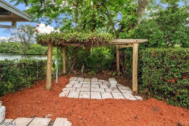 PREMIUM WATERFRONT LOTS WITH VIEWS LIKE THIS ARE BECOMING - photo 32
