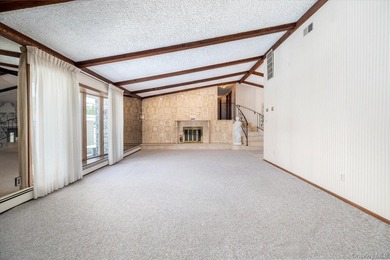 A truly one-of-a-kind residence, with a price improvement - photo 17