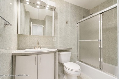 Welcome to this gorgeous 2-bedroom, 2-bath townhouse condo - photo 22