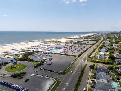 A truly one-of-a-kind residence, with a price improvement - photo 47