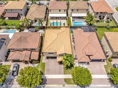 (private lake, pond, creek) Home For Sale in Cutler Bay Florida