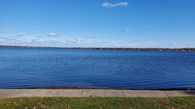 Amazing - buildable - double lot WITH deeded lake access! - photo 3