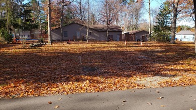 Amazing - buildable - double lot WITH deeded lake access! - photo 7