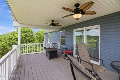 What a LAKEFRONT home awaits its proud new owners!! Viewers can - photo 11