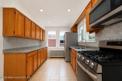 Welcome to 155 Fulton Street! This beautifully maintained - photo 11