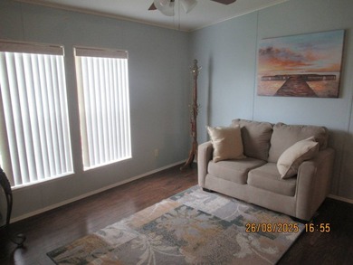 A beautiful 2005 Jacobson manufacturer home 2 bedrooms and 2 - photo 12