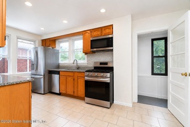 Welcome to 155 Fulton Street! This beautifully maintained - photo 14
