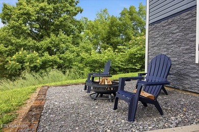 What a LAKEFRONT home awaits its proud new owners!! Viewers can - photo 21