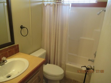 A beautiful 2005 Jacobson manufacturer home 2 bedrooms and 2 - photo 25