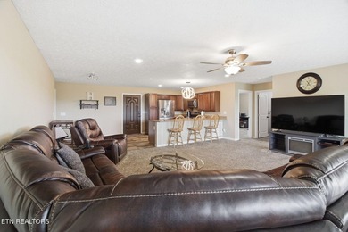 What a LAKEFRONT home awaits its proud new owners!! Viewers can - photo 27