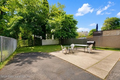 Welcome to 155 Fulton Street! This beautifully maintained - photo 32