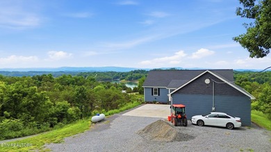 What a LAKEFRONT home awaits its proud new owners!! Viewers can - photo 45
