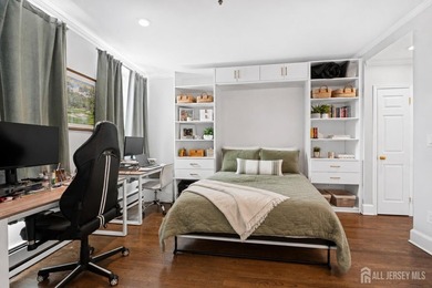 Welcome to Willow Park, one of Uptown Hoboken's most - photo 15