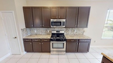 LOCATION! LOCATION! LOCATION! Highly sought after LAKEFRONT home - photo 14