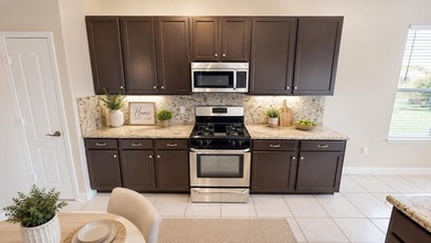 LOCATION! LOCATION! LOCATION! Highly sought after LAKEFRONT home - photo 15