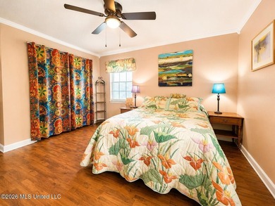 This 3 bedroom, 2 bath home is a spacious ranch-style home - photo 19