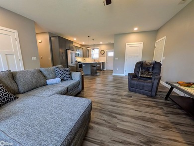 Built in 2021 by local builder Snow Construction, this - photo 9