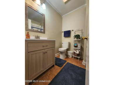 This 3 bedroom, 2 bath home is a spacious ranch-style home - photo 20