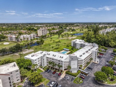Experience curated luxury living in this sun-filled, completely - photo 1