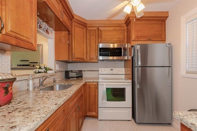 Beautiful condo in Hawaiian Gardens phase 3 in Sunflower - photo 4