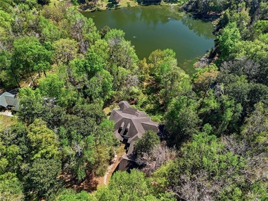 Privacy, water views, and room to enjoy the outdoors define this - photo 2