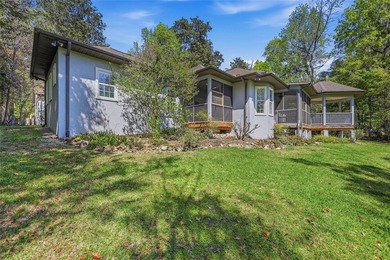 Privacy, water views, and room to enjoy the outdoors define this - photo 3