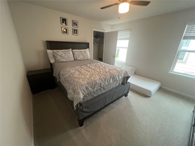 Welcome to this beautifully maintained 4-bedroom, 3-bathroom - photo 13