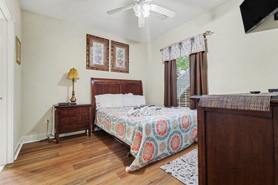 Beautiful three bedroom, two bath, UPDATED END UNIT in the - photo 16
