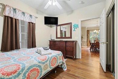 Beautiful three bedroom, two bath, UPDATED END UNIT in the - photo 17
