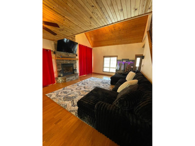 Prepare to fall in love with this stunning rustic riverfront - photo 18