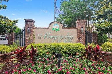Beautiful three bedroom, two bath, UPDATED END UNIT in the - photo 28