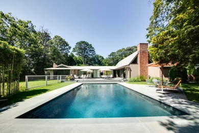 Find the essence of easy Hamptons living at 118 Georgica Close - photo 2