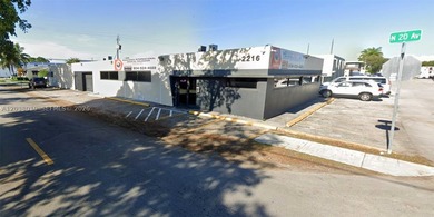 Flex Building for Sale (Owner/User or Investment). +/- 5,556 SF - photo 1