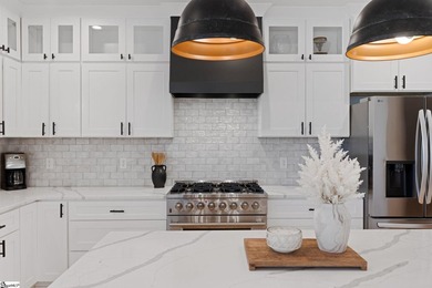 Experience luxurious modern farmhouse living on 5 wooded acres - photo 16