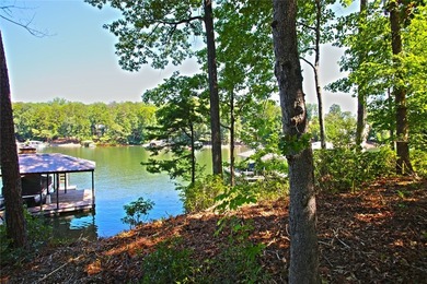 Beautiful large waterfront lot with lots of hardwoods and - photo 31