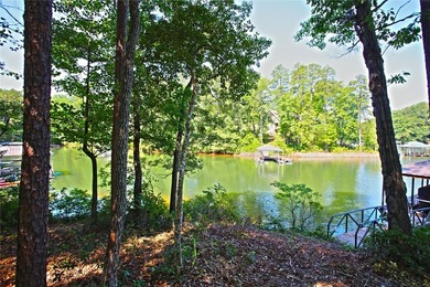Beautiful large waterfront lot with lots of hardwoods and - photo 32