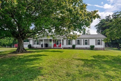 (private lake, pond, creek) Home For Sale in Baxter Tennessee